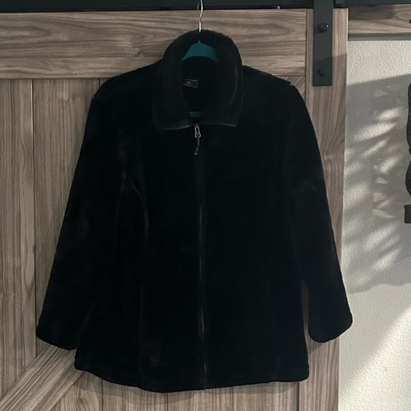 32 Degrees Jackets & Blazers - 32 Degrees Heat full zip up Black Plush Jacket Size M